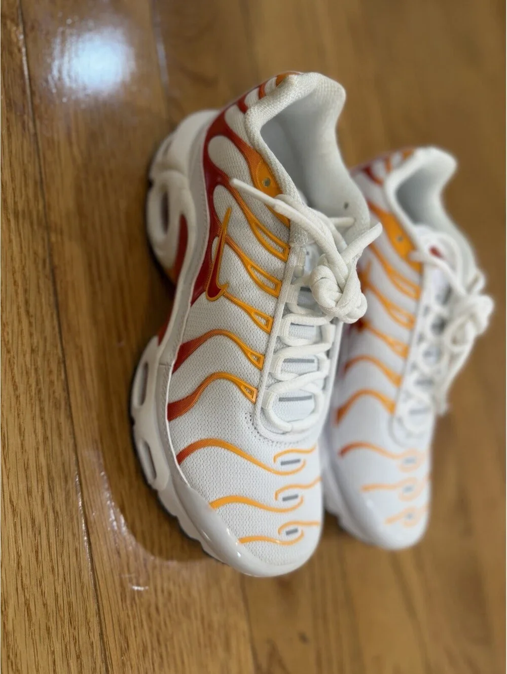 Size 4.5 Y (GS) Nike Air Max Plus 'White Lava' FN3857-100 (kids)